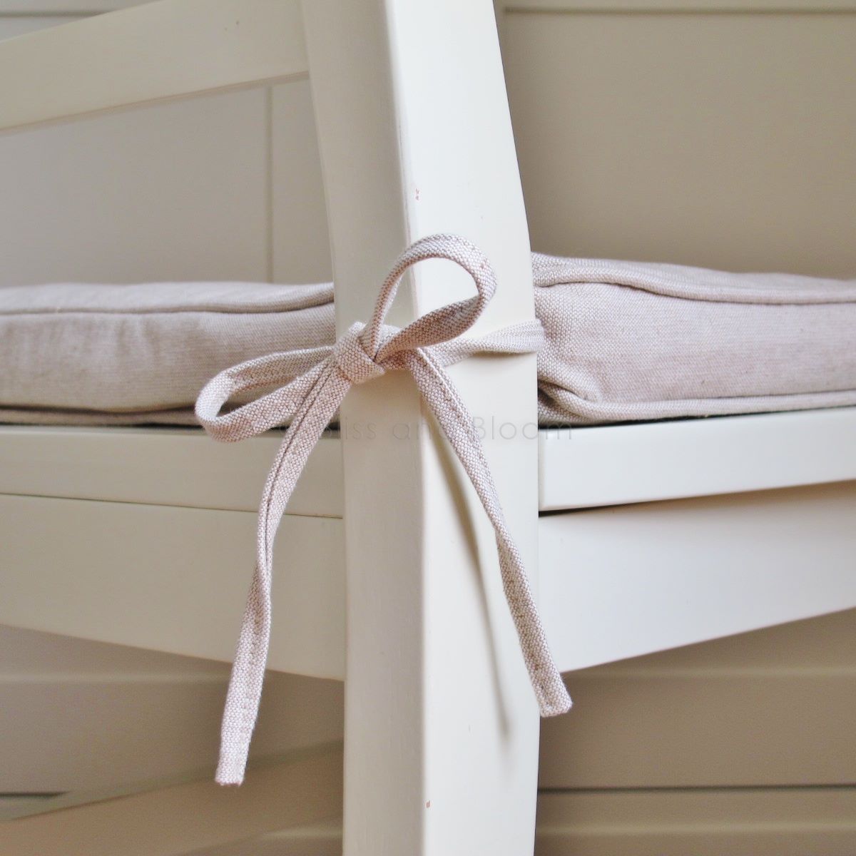 Linen seat clearance pads